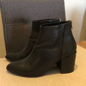 Steve Madden Jillian black bootie